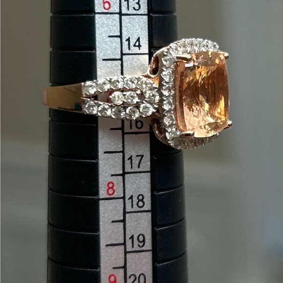 14 kt Rose Gold Morganite Beryl and Diamond Ring. Size 7. Ppwk incl. - Picture 2 of 16